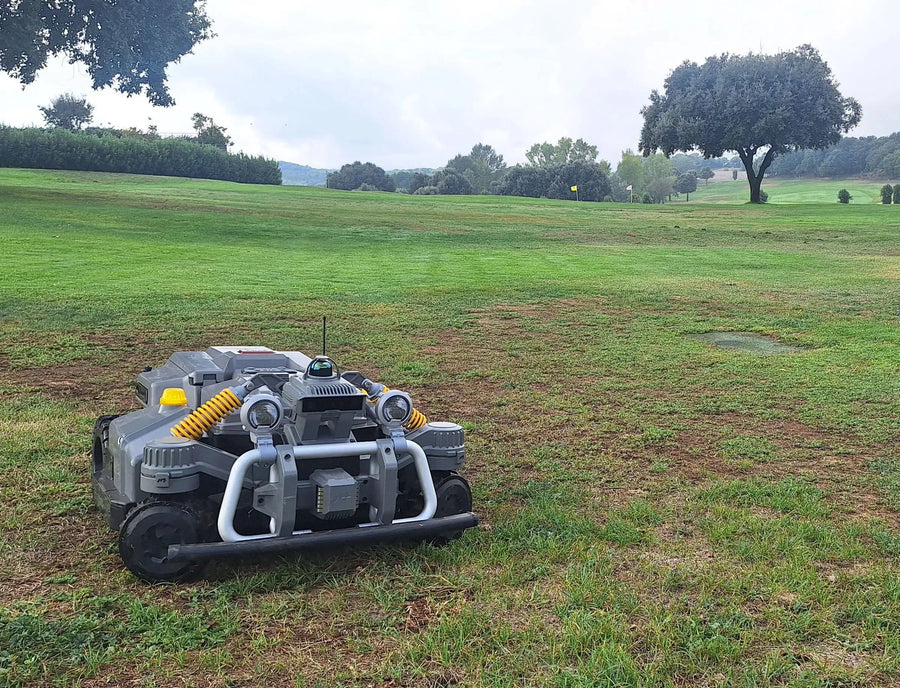 Maston en el Club de Golf Montanyà