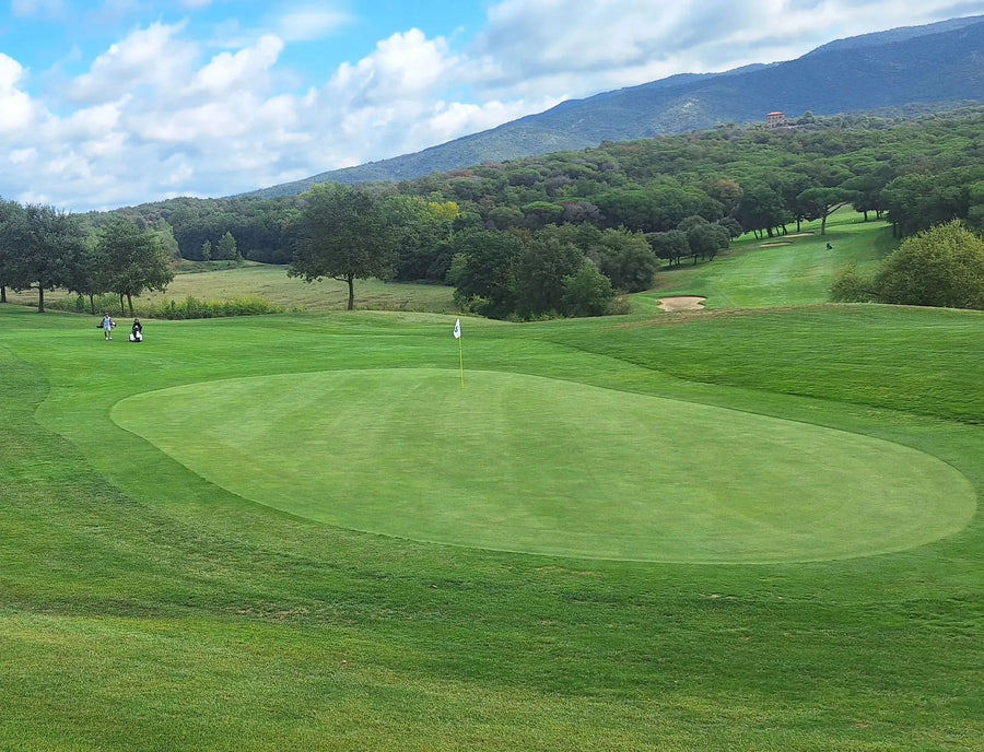 Maston en el Club de Golf Montanyà